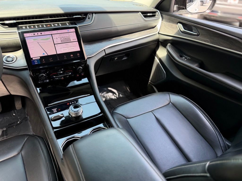 2023 Jeep Grand Cherokee L Limited AWD