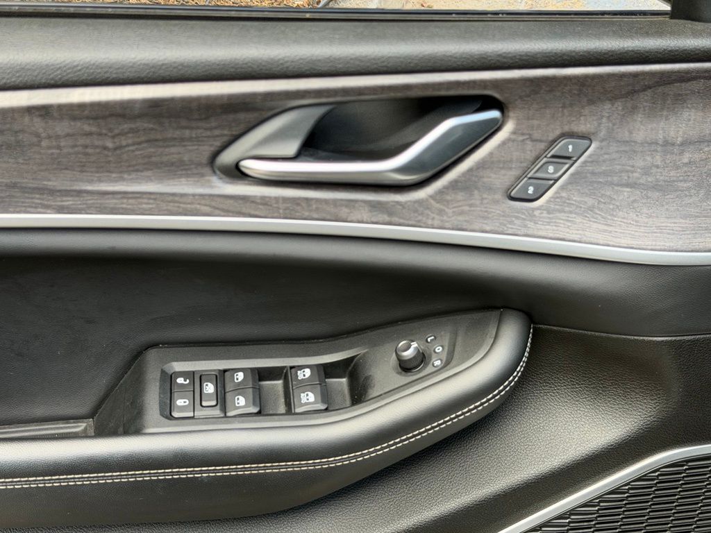 2023 Jeep Grand Cherokee L Limited AWD