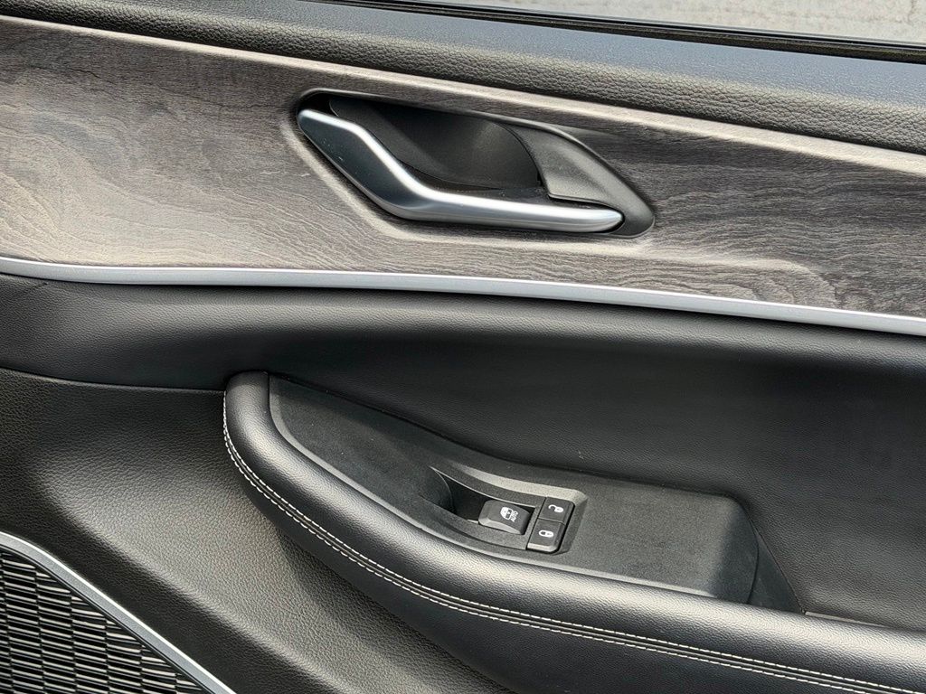 2023 Jeep Grand Cherokee L Limited AWD