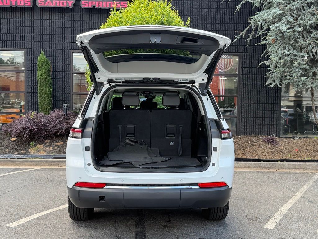2023 Jeep Grand Cherokee L Limited AWD