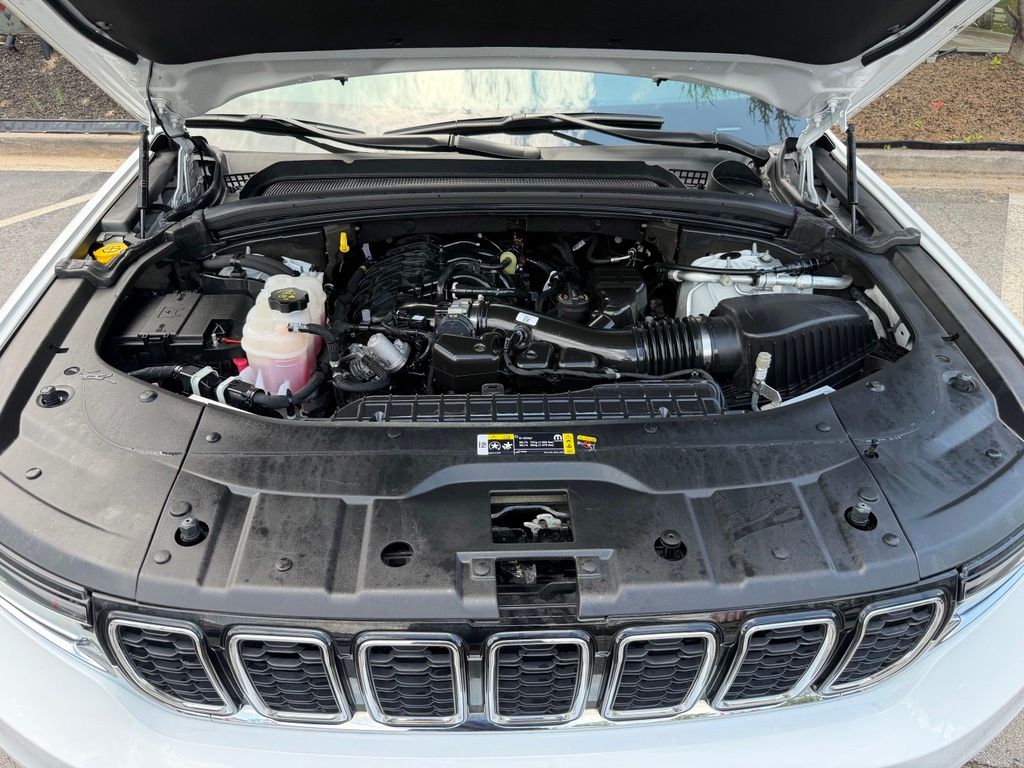2023 Jeep Grand Cherokee L Limited AWD