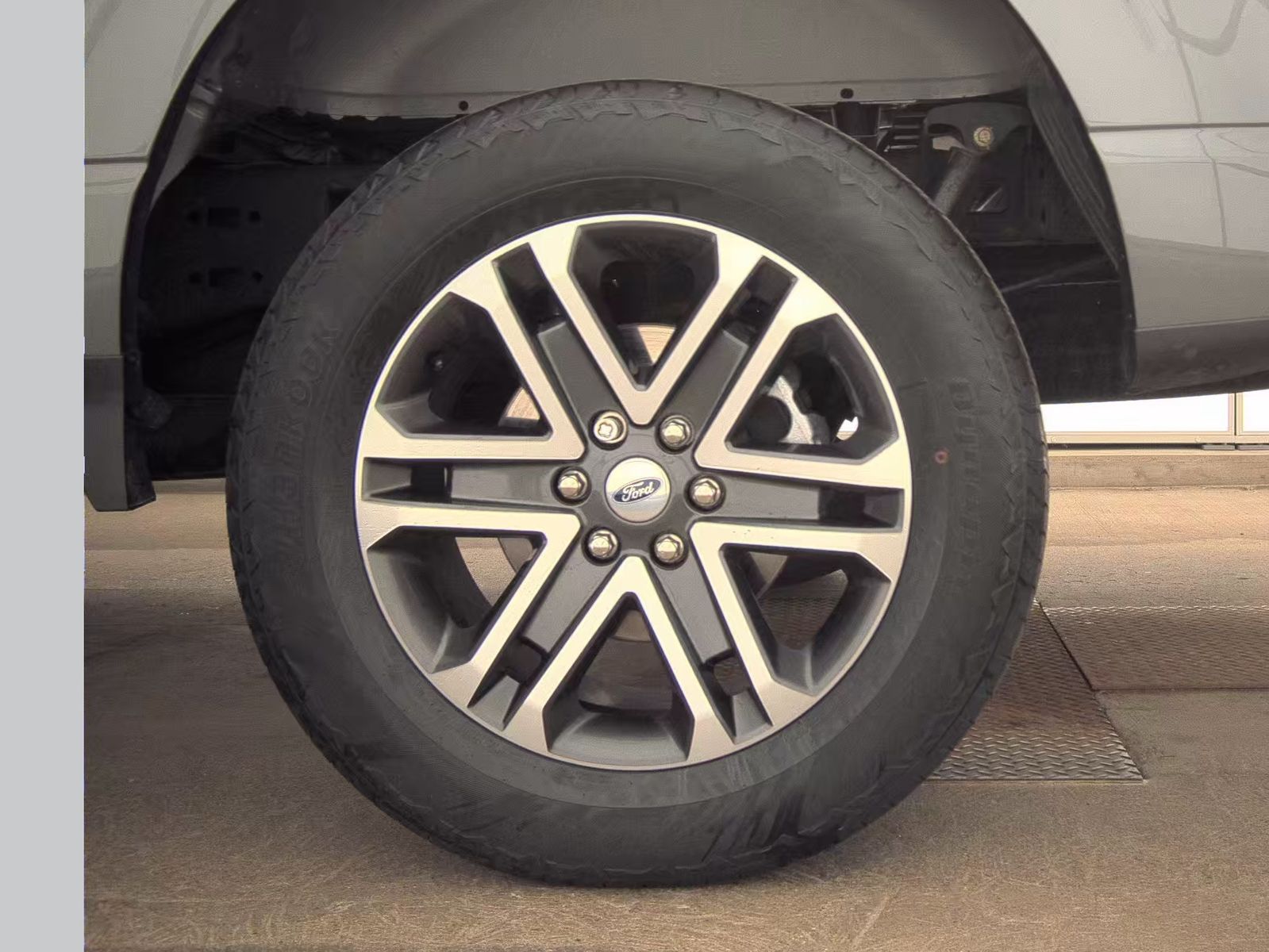 2023 Ford F-150 XL AWD