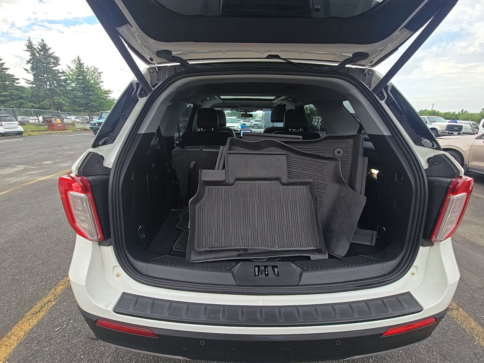 2022 Ford Explorer XLT AWD