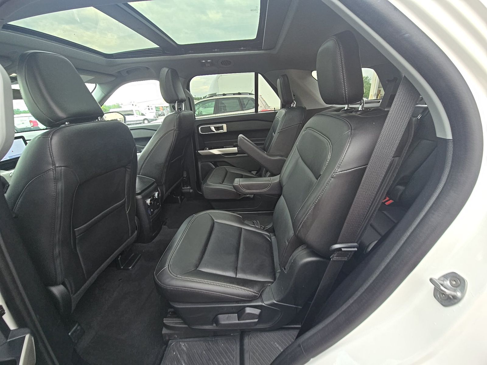 2022 Ford Explorer XLT AWD
