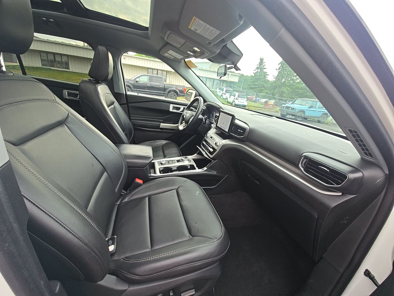 2022 Ford Explorer XLT AWD