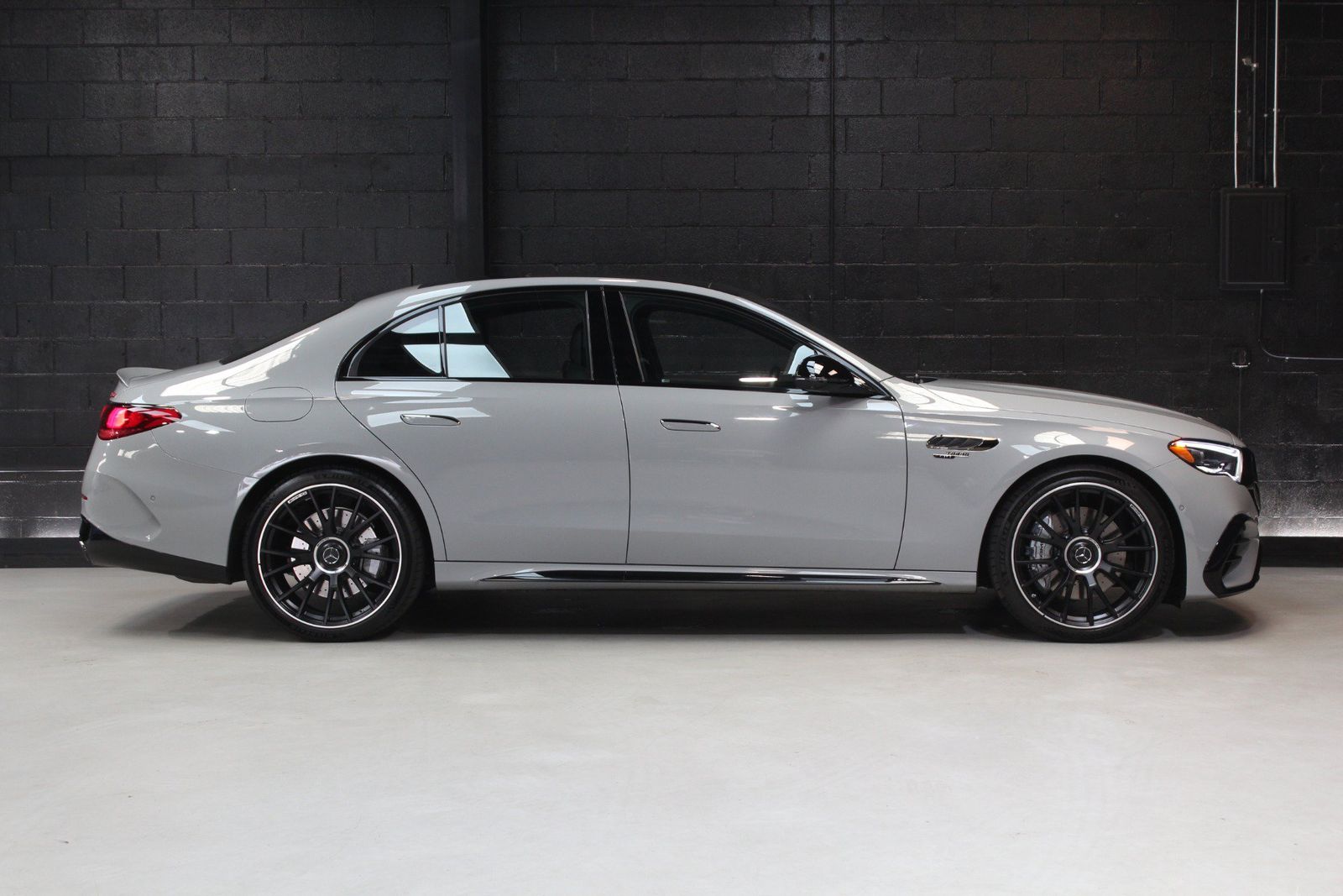 2025 Mercedes-Benz E-Class Hybrid AMG E 53 AWD