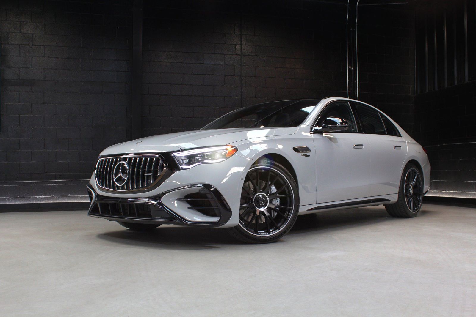 2025 Mercedes-Benz E-Class Hybrid AMG E 53 AWD