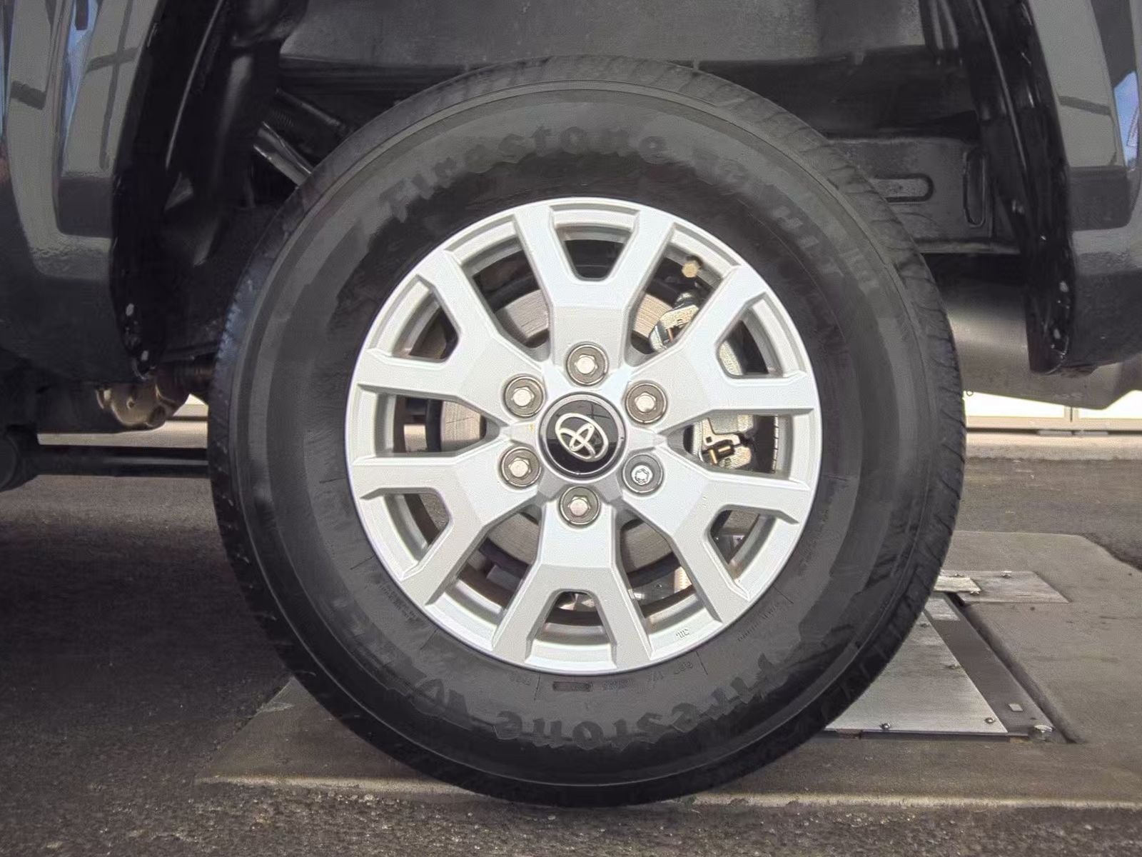 2024 Toyota Tacoma SR5 RWD