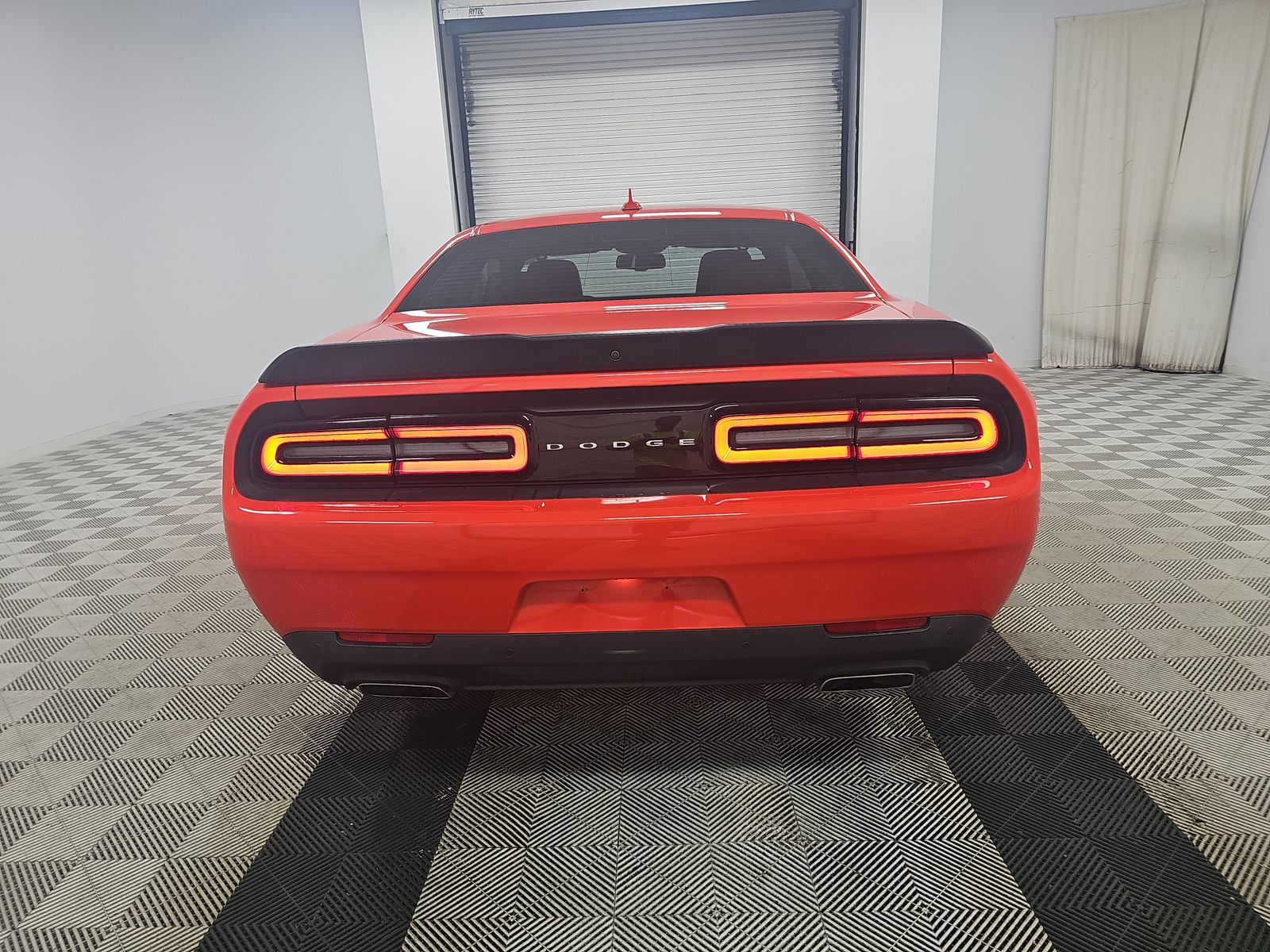 2017 Dodge Challenger R/T 392 HEMI Scat Pack Shaker RWD