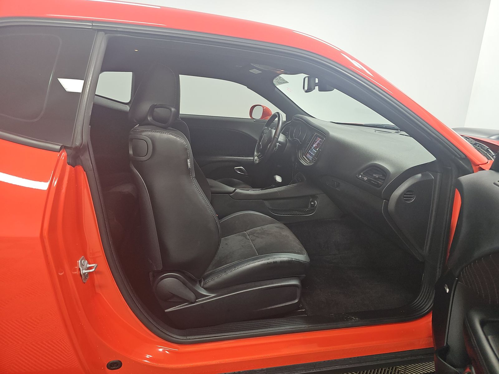 2017 Dodge Challenger R/T 392 HEMI Scat Pack Shaker RWD