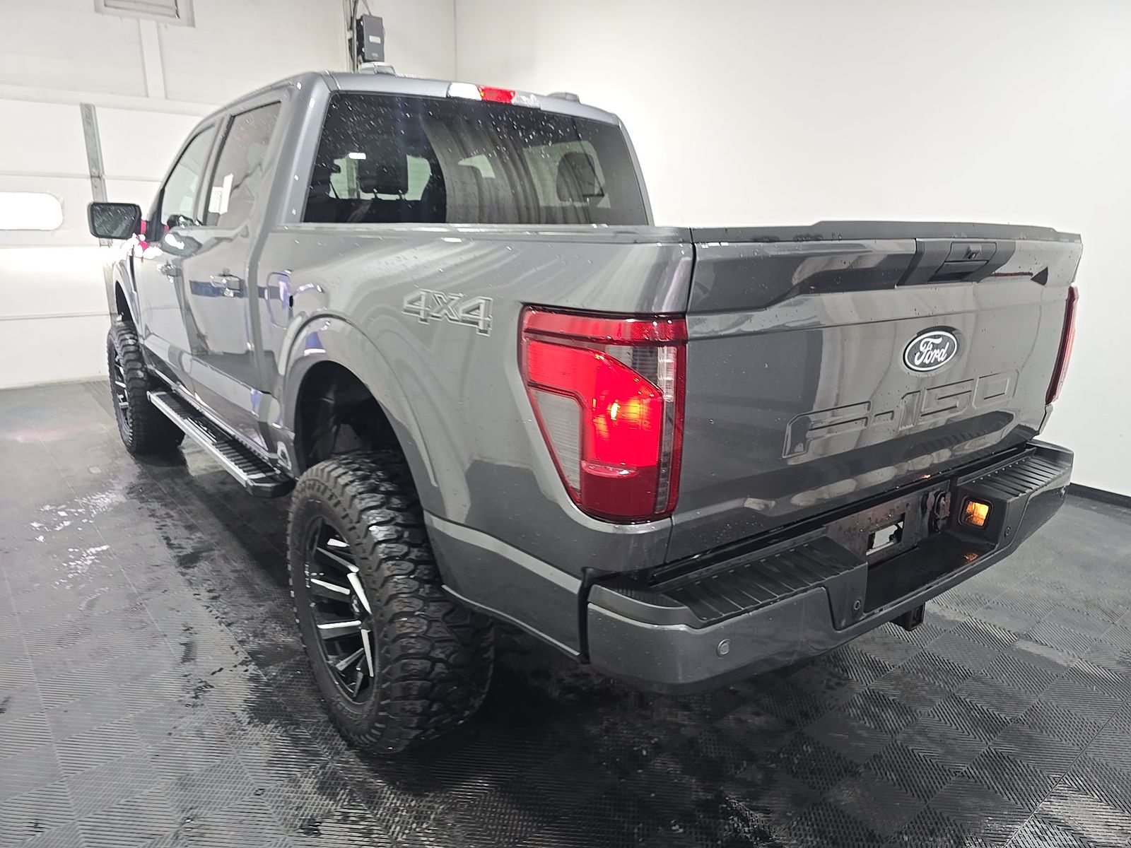 2025 Ford F-150 XLT AWD