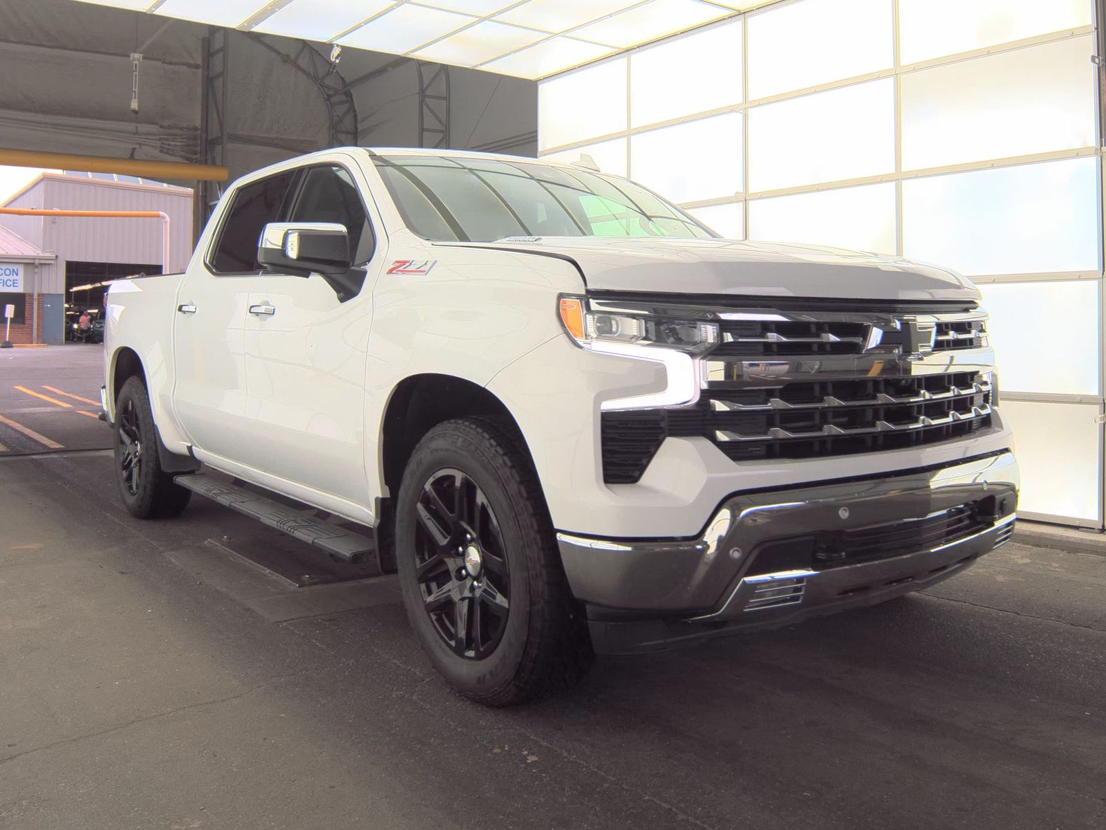 2023 Chevrolet Silverado 1500 LTZ AWD