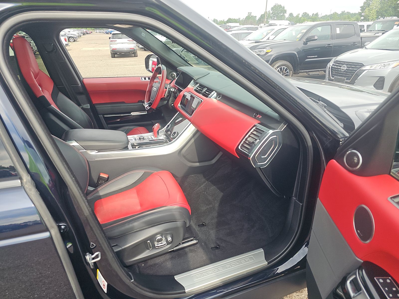 2022 Land Rover Range Rover Sport SVR Carbon Edition AWD
