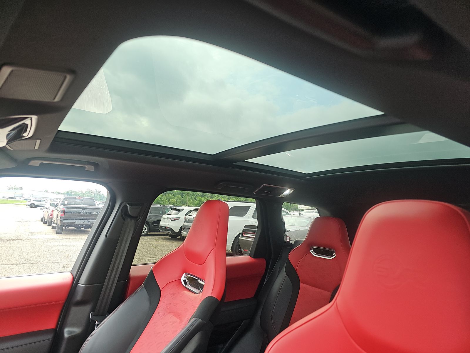 2022 Land Rover Range Rover Sport SVR Carbon Edition AWD