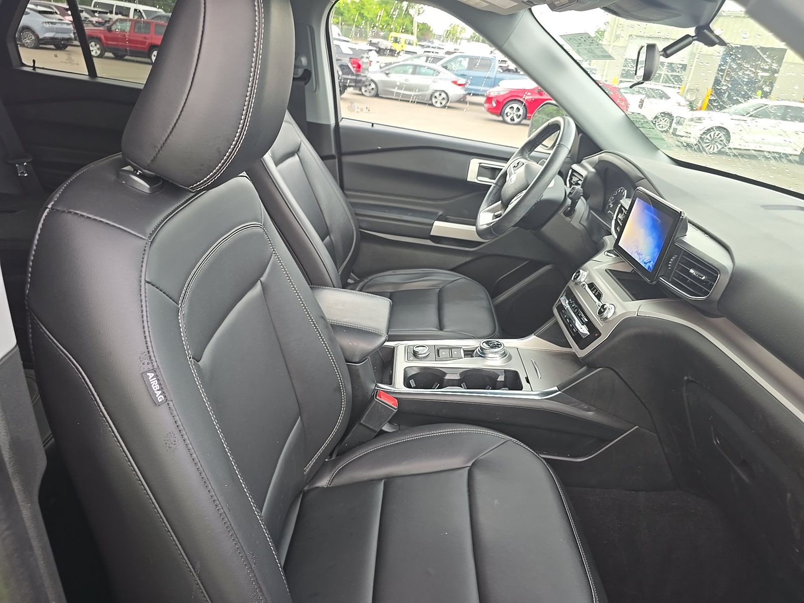 2023 Ford Explorer XLT AWD
