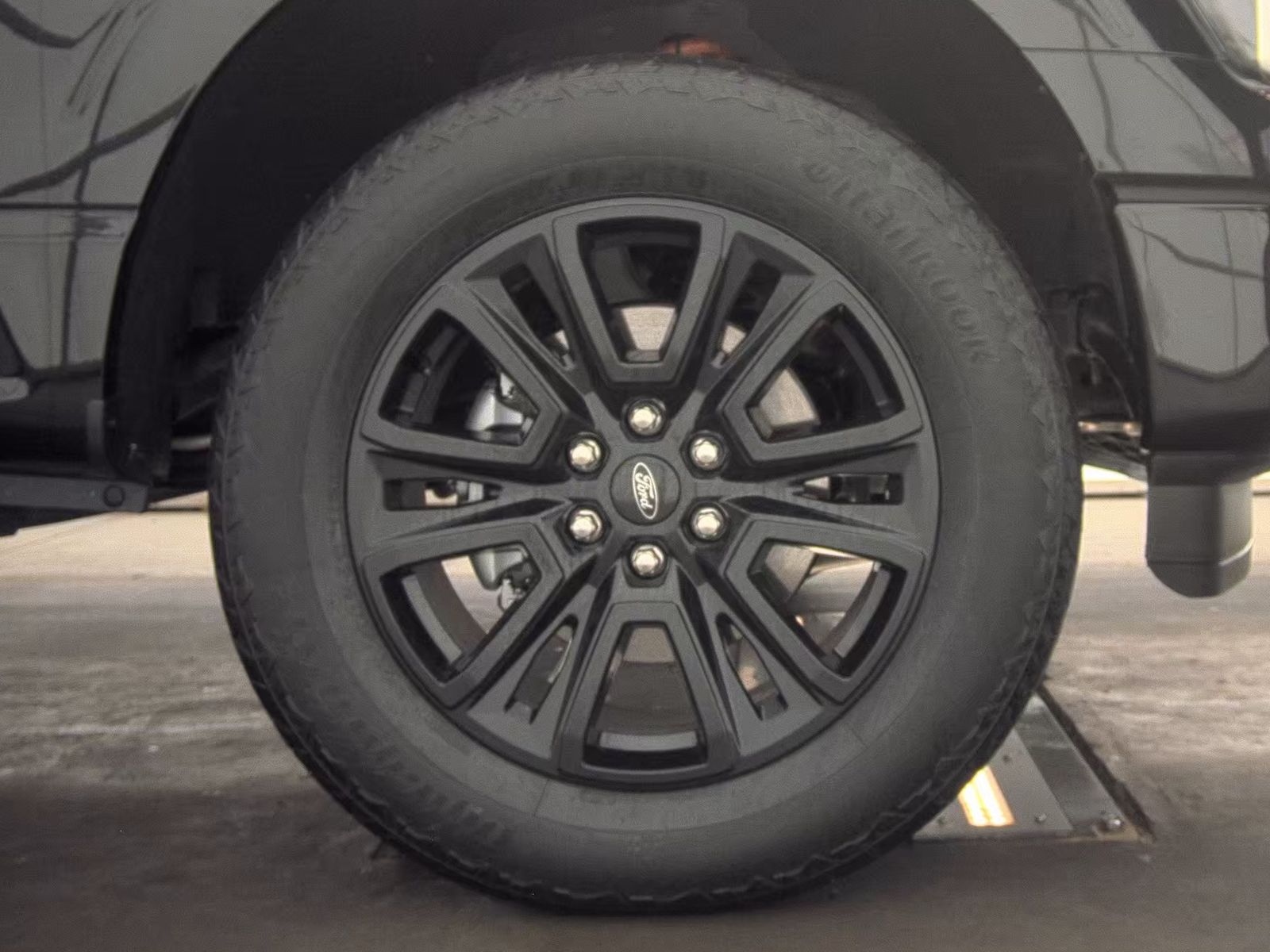 2025 Ford F-150 Hybrid Platinum AWD