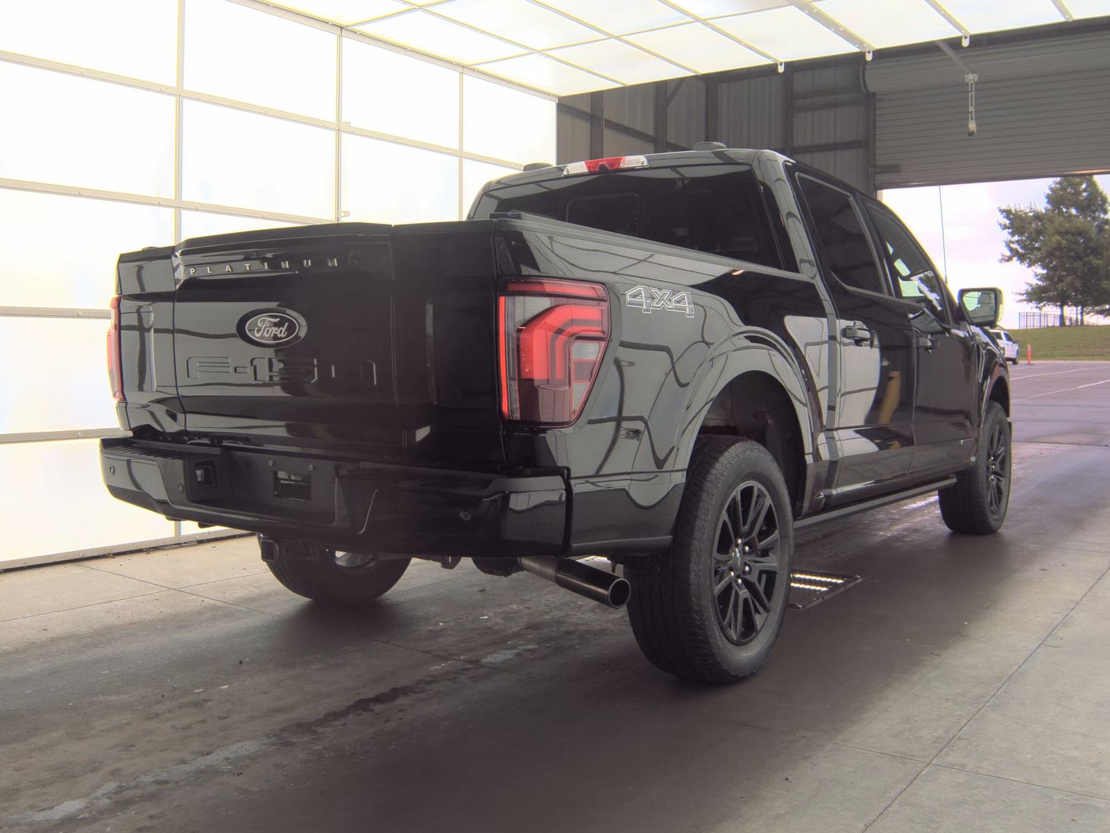 2025 Ford F-150 Hybrid Platinum AWD