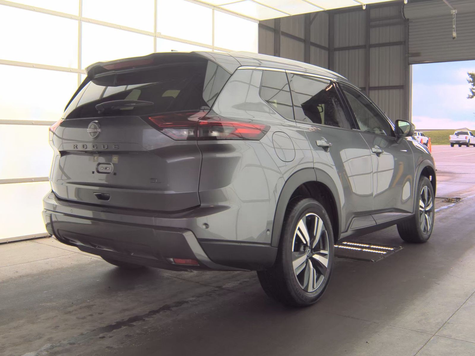 2025 Nissan Rogue SL FWD