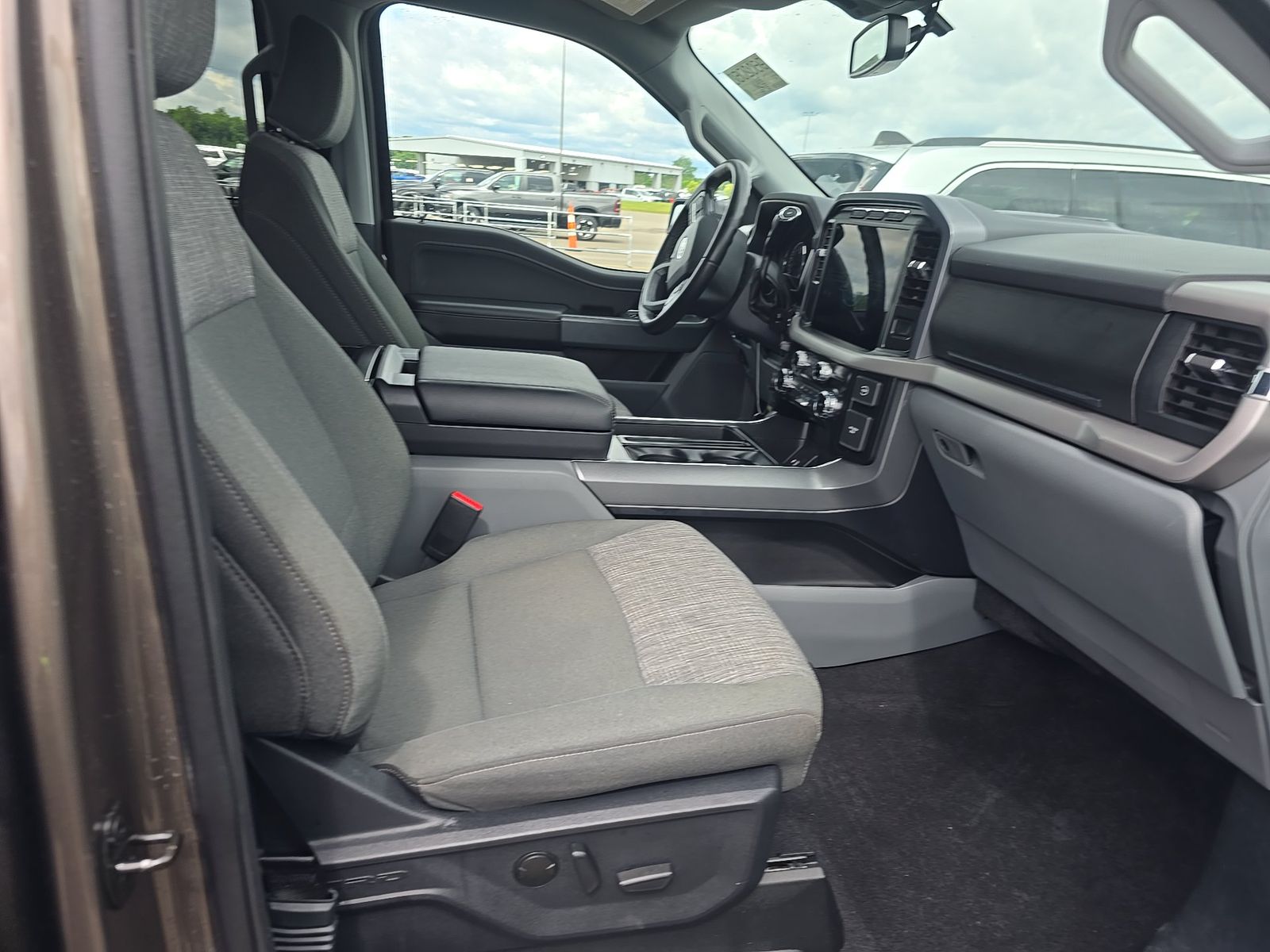 2023 Ford F-150 Hybrid XLT AWD