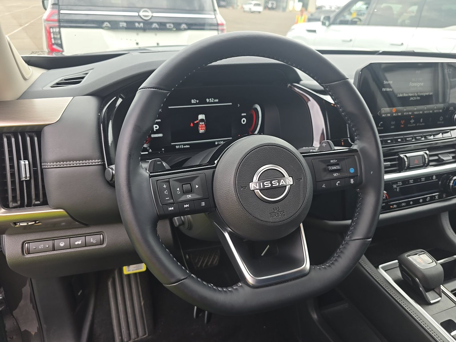 2025 Nissan Pathfinder Platinum FWD