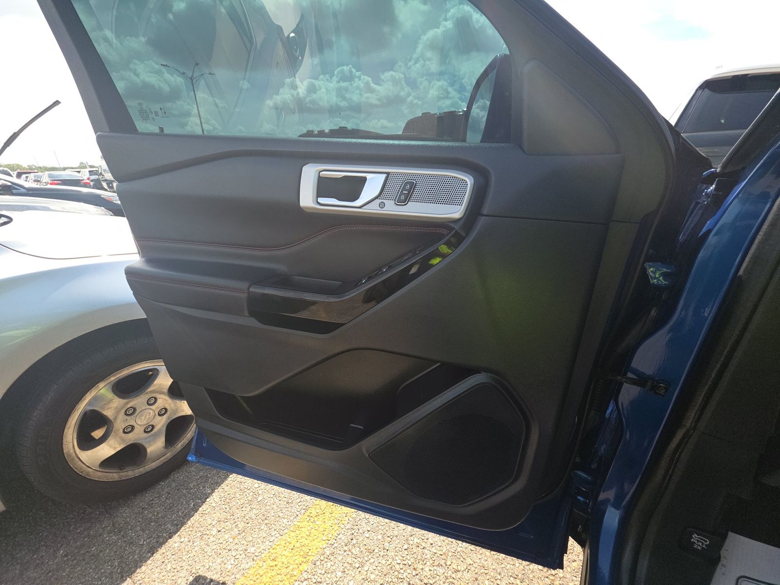 2022 Ford Explorer ST-Line FWD