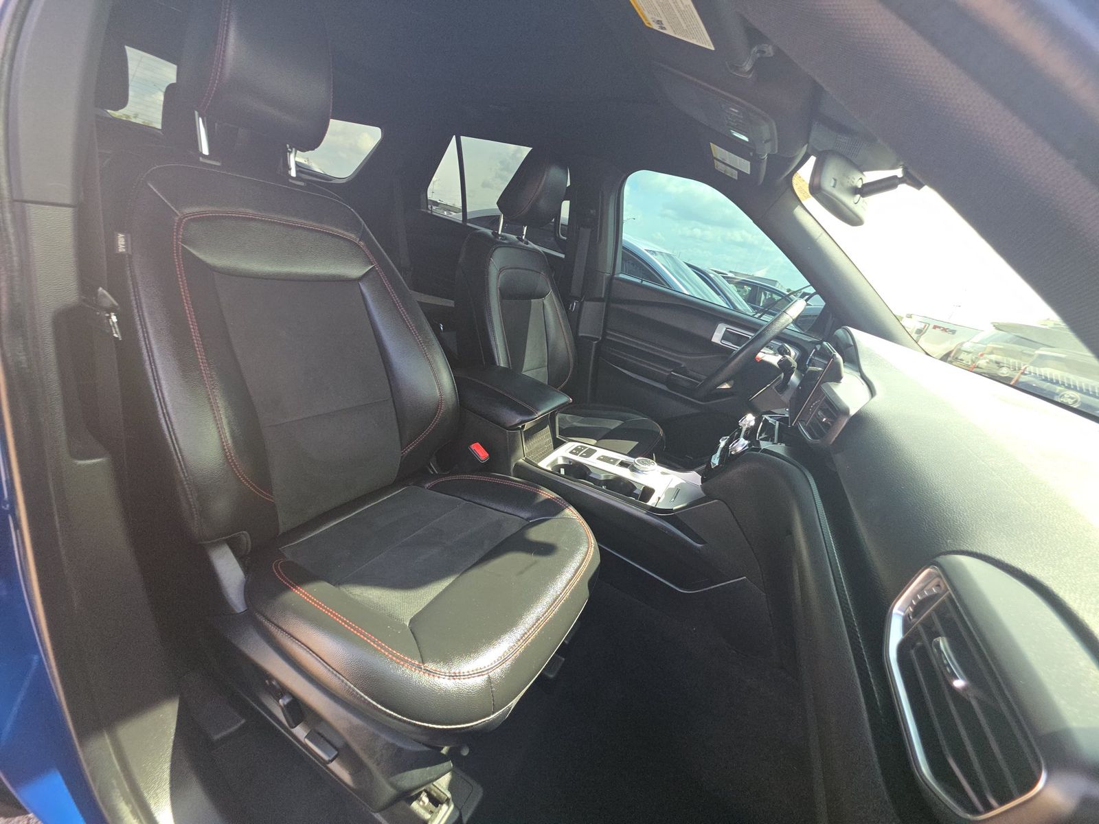 2022 Ford Explorer ST-Line FWD