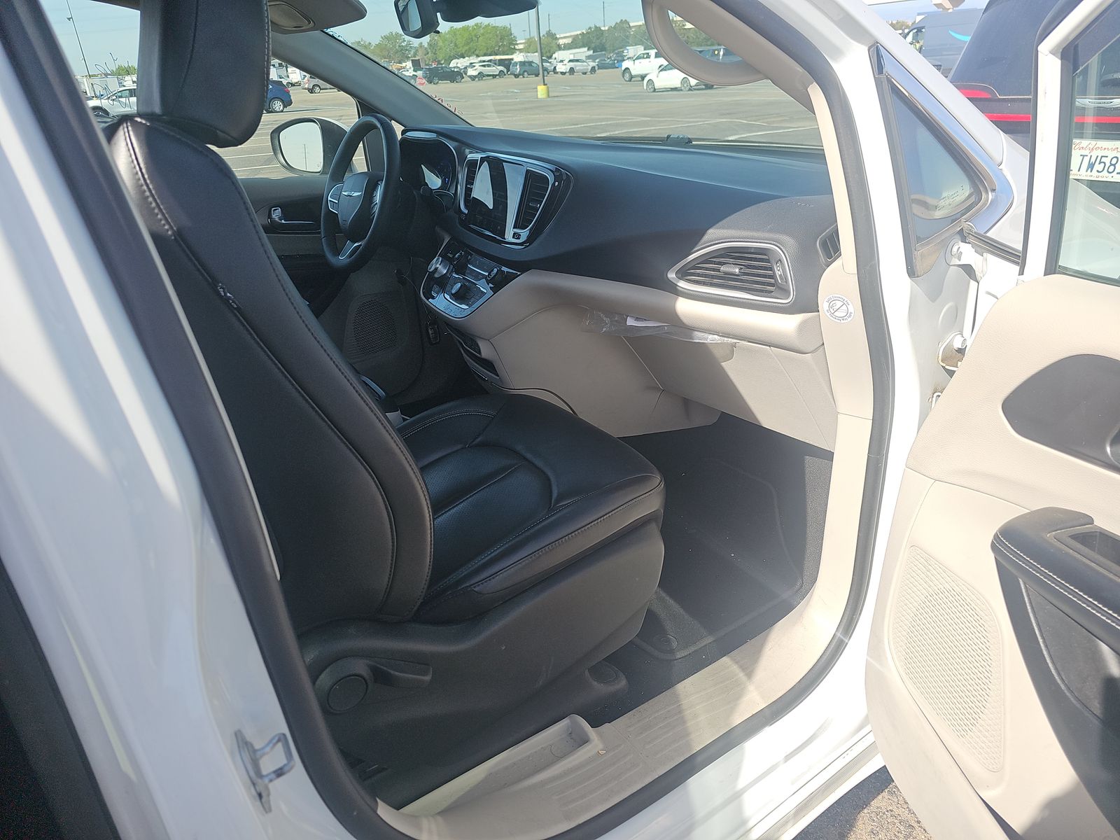 2023 Chrysler Pacifica Touring L FWD