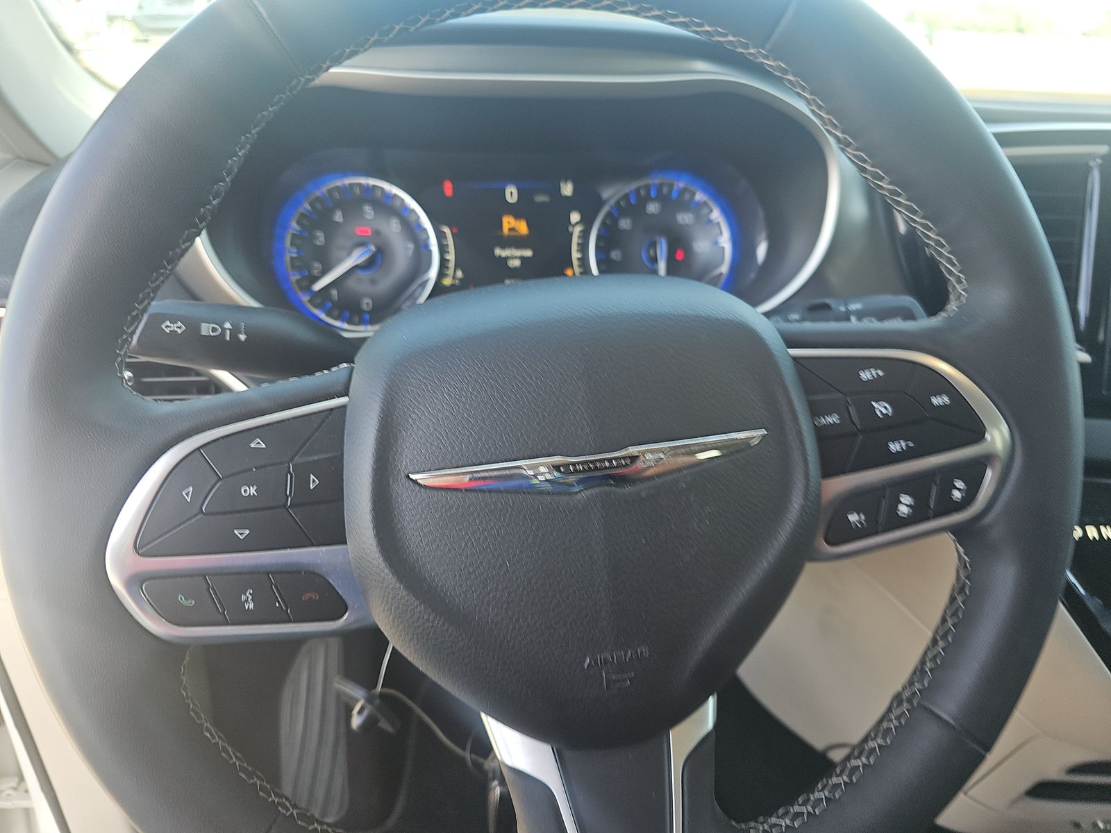 2023 Chrysler Pacifica Touring L FWD