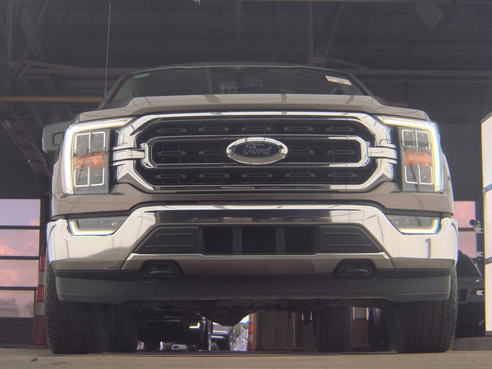 2023 Ford F-150 Hybrid XLT AWD