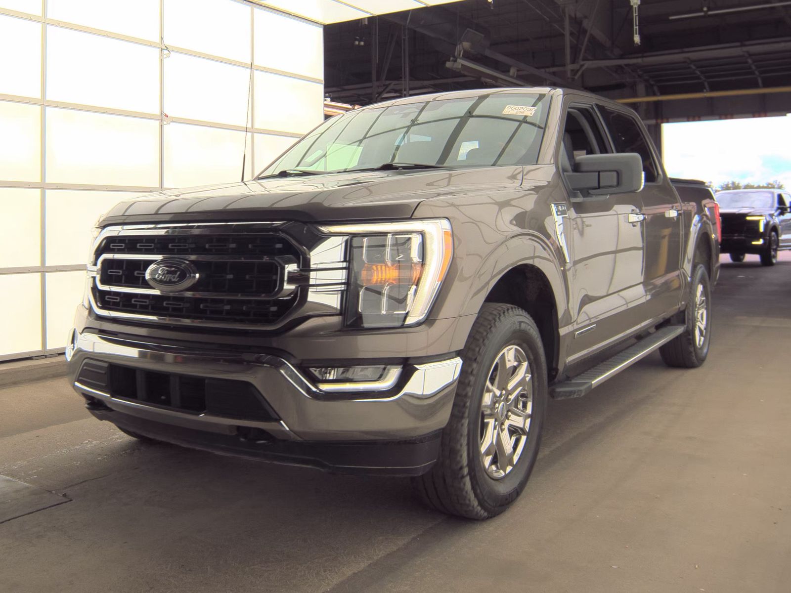 2023 Ford F-150 Hybrid XLT AWD
