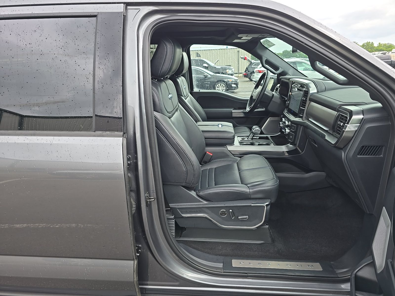 2025 Ford F-150 Platinum AWD