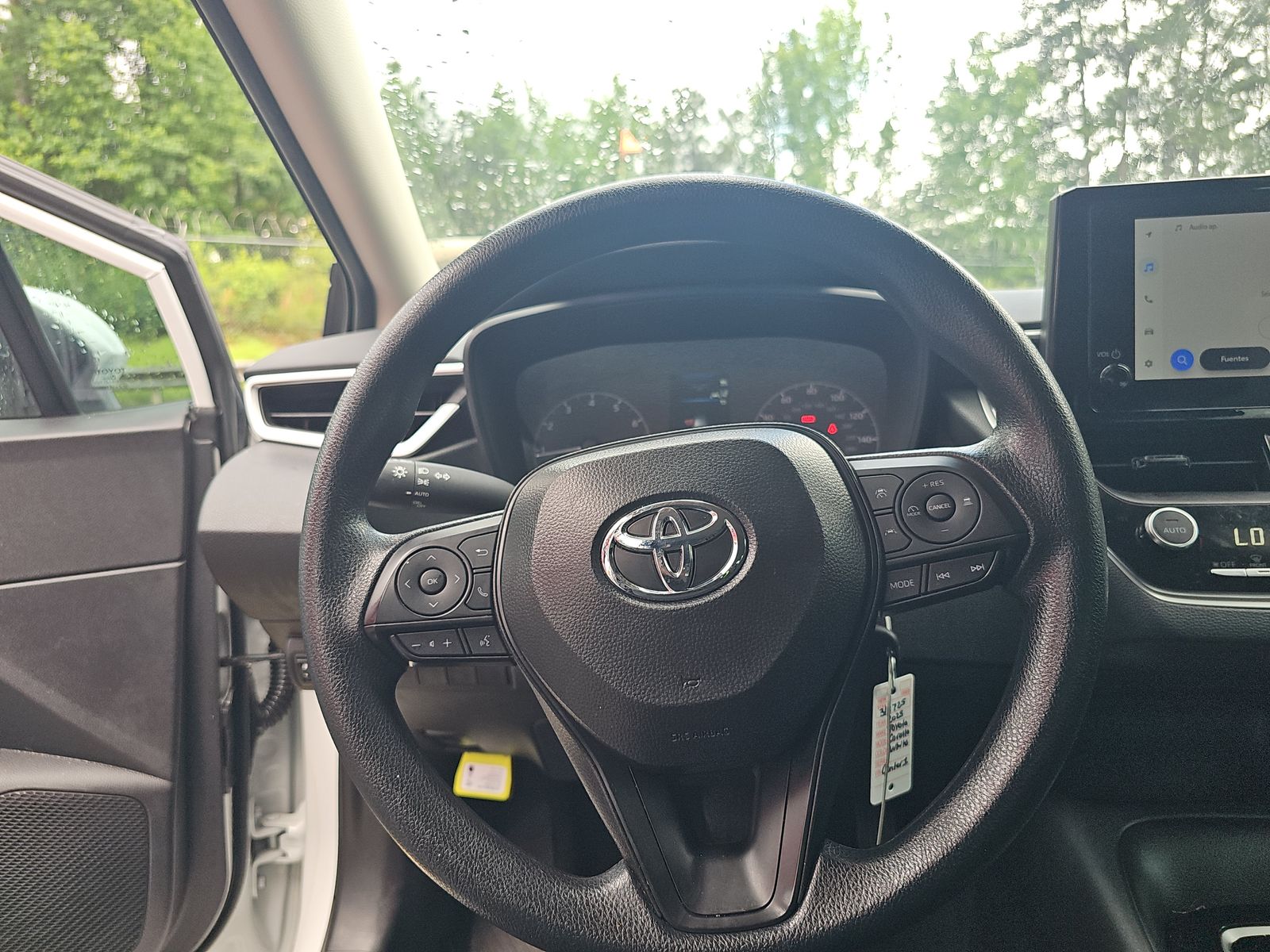 2025 Toyota Corolla LE FWD