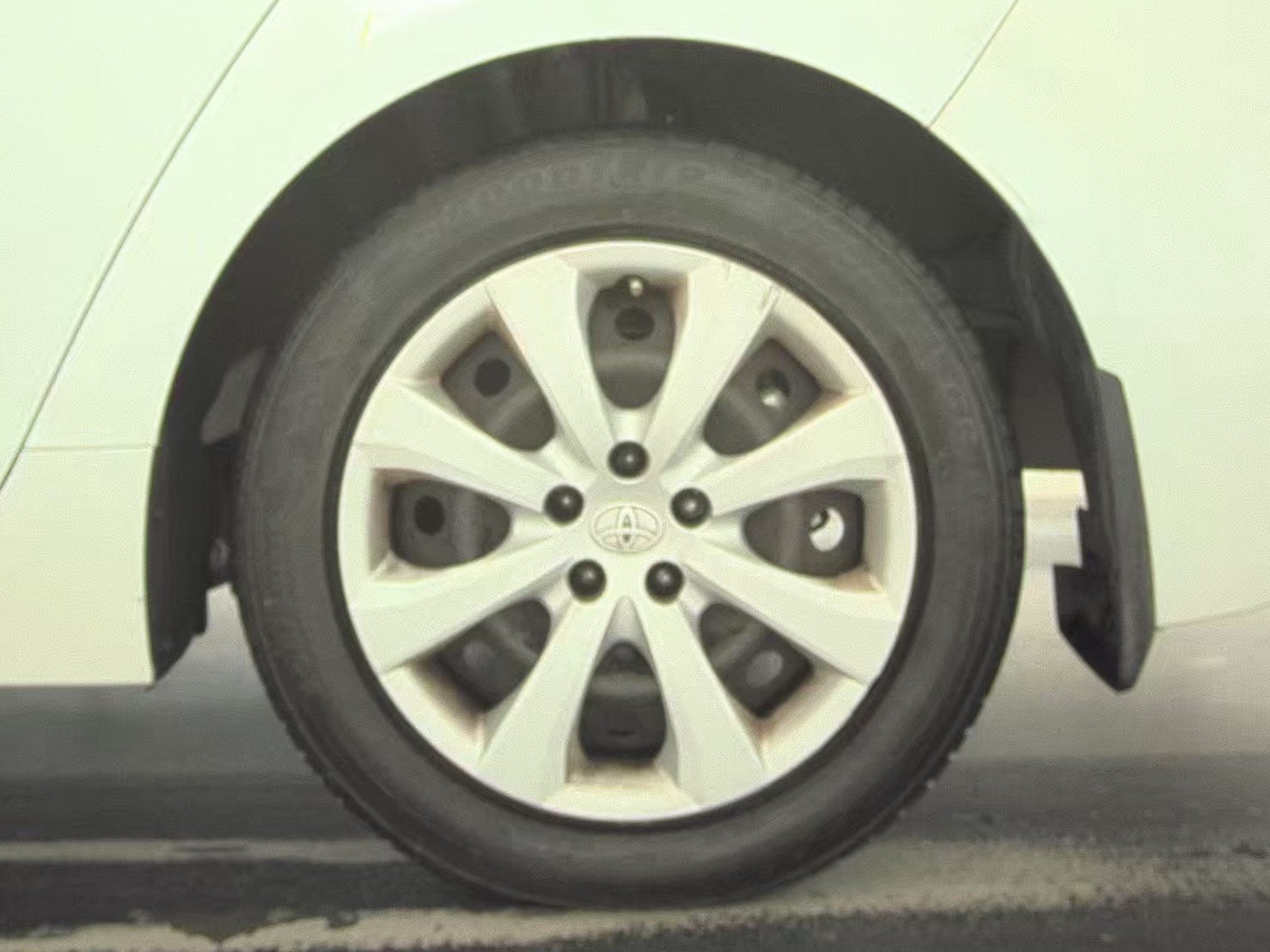 2025 Toyota Corolla LE FWD
