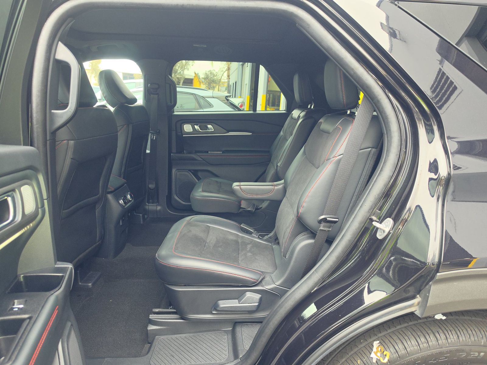 2025 Ford Explorer ST AWD
