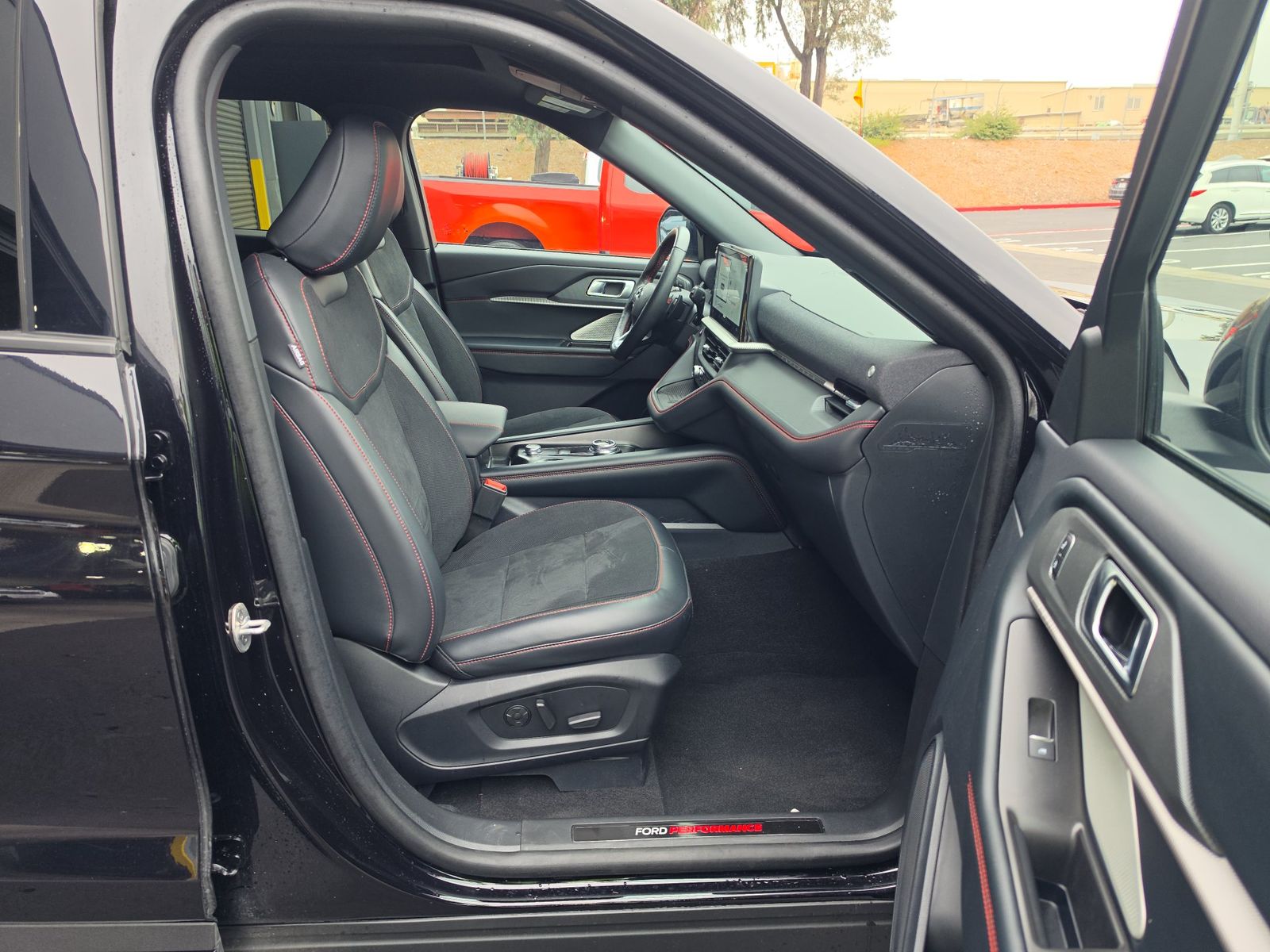 2025 Ford Explorer ST AWD