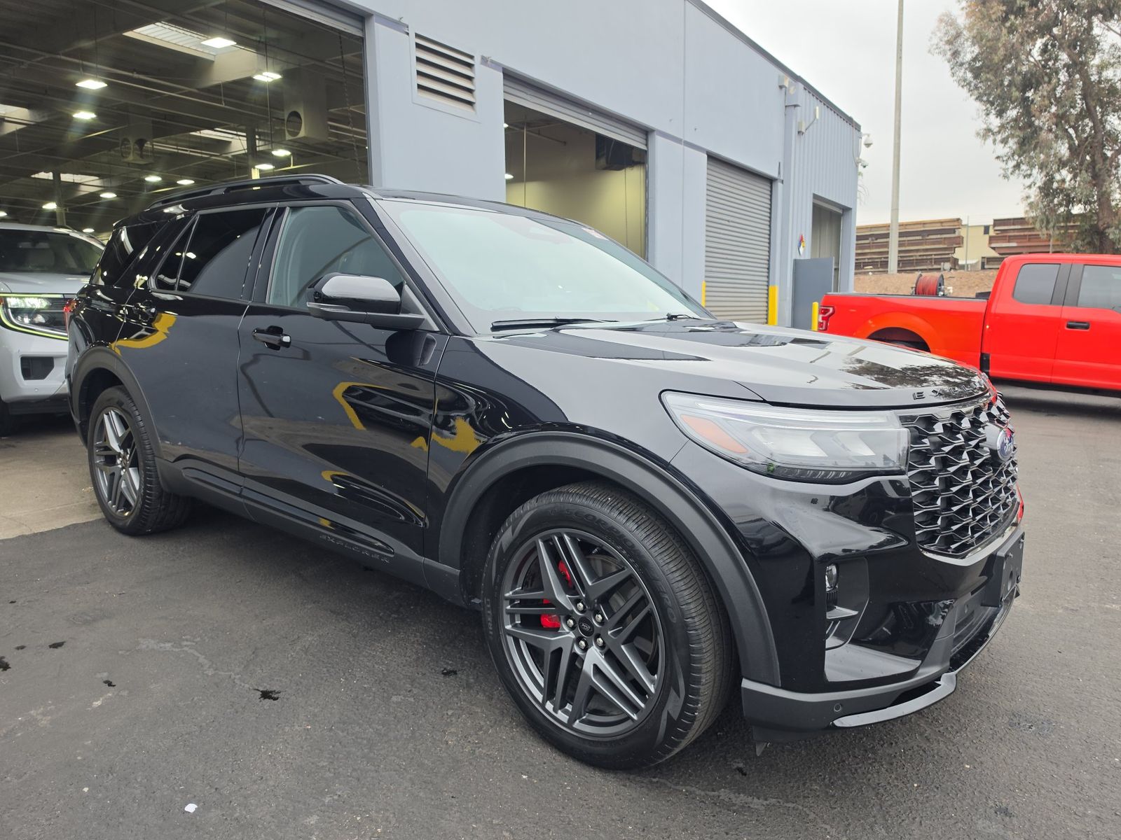 2025 Ford Explorer ST AWD
