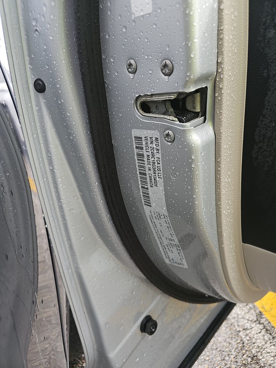 2024 Chrysler Pacifica Touring L FWD