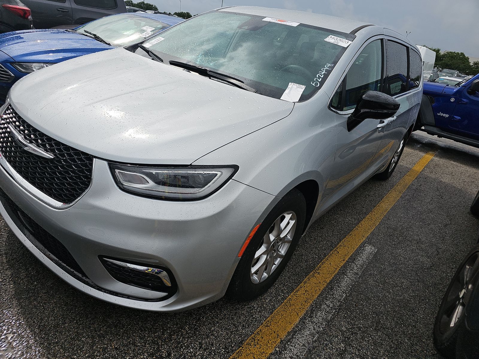 2024 Chrysler Pacifica Touring L FWD