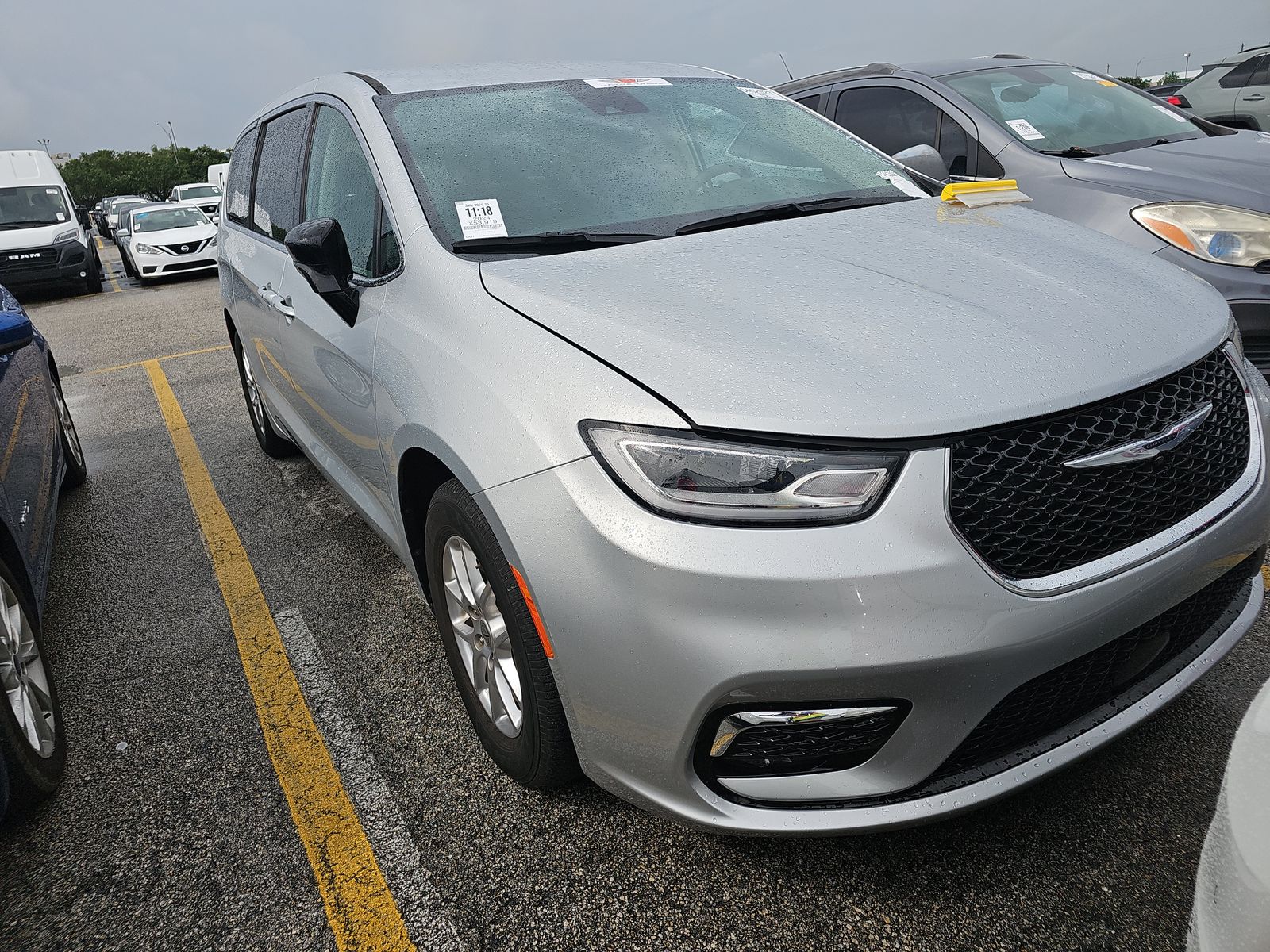 2024 Chrysler Pacifica Touring L FWD