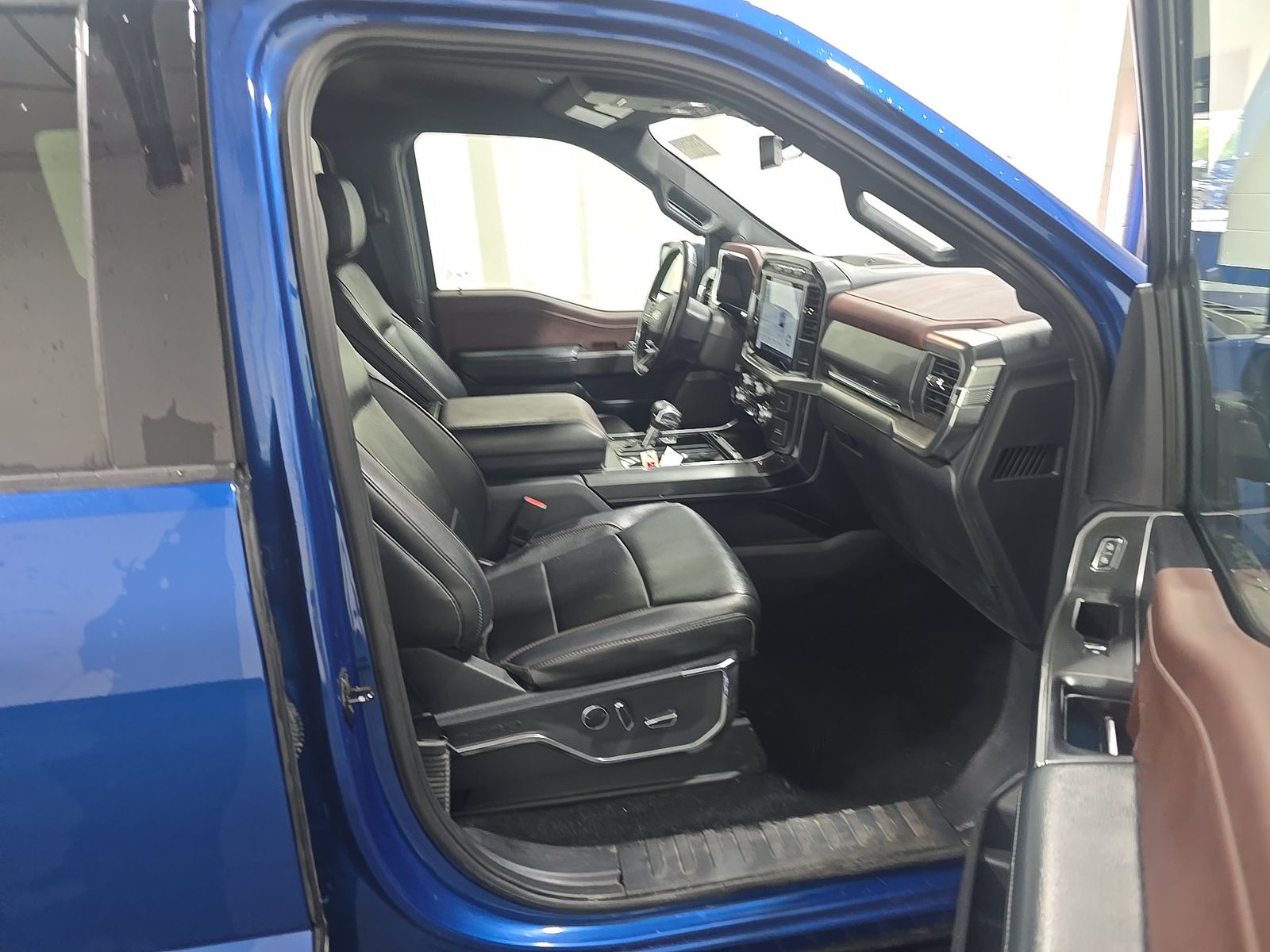2022 Ford F-150 Lariat AWD