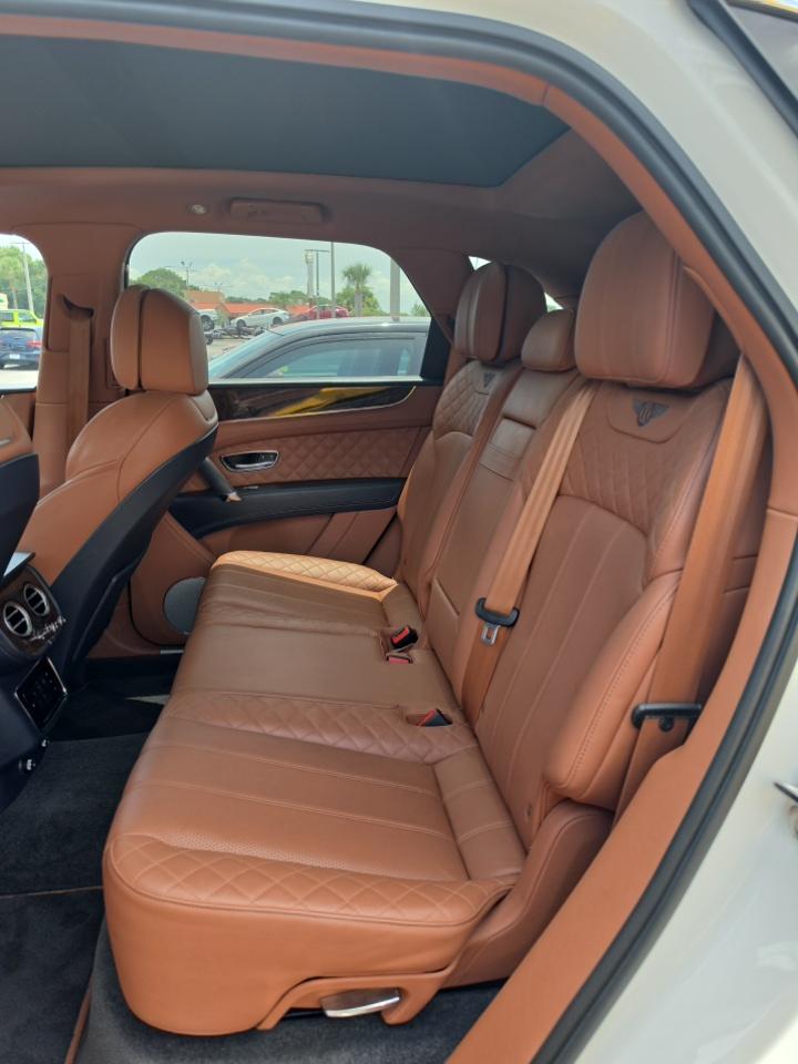 2018 Bentley Bentayga W12 Signature AWD