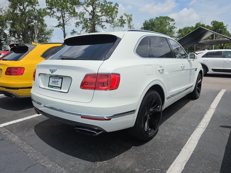 2018 Bentley Bentayga W12 Signature AWD