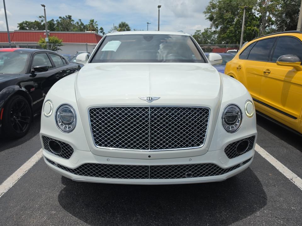 2018 Bentley Bentayga W12 Signature AWD