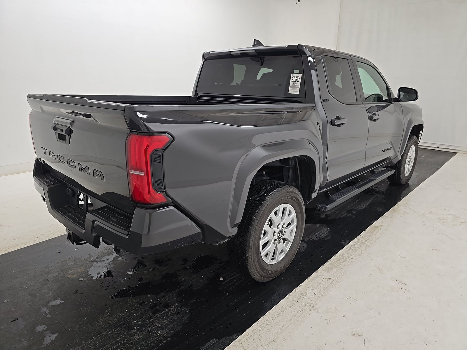 2026 Toyota Tacoma SR5 AWD