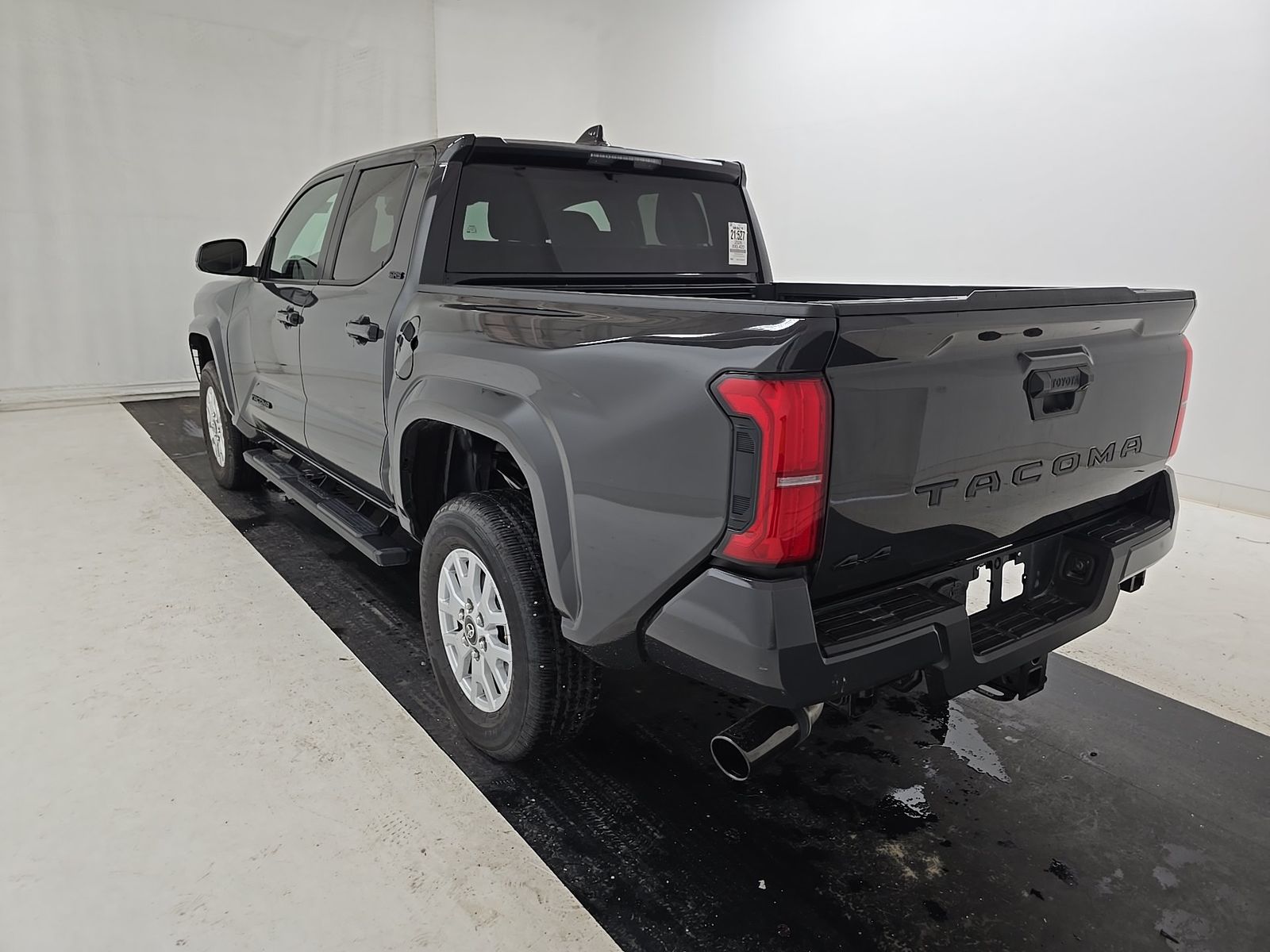 2026 Toyota Tacoma SR5 AWD