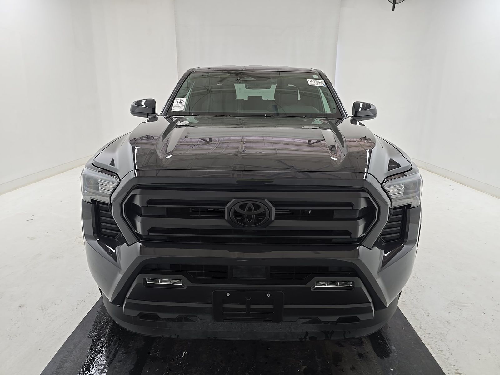 2026 Toyota Tacoma SR5 AWD