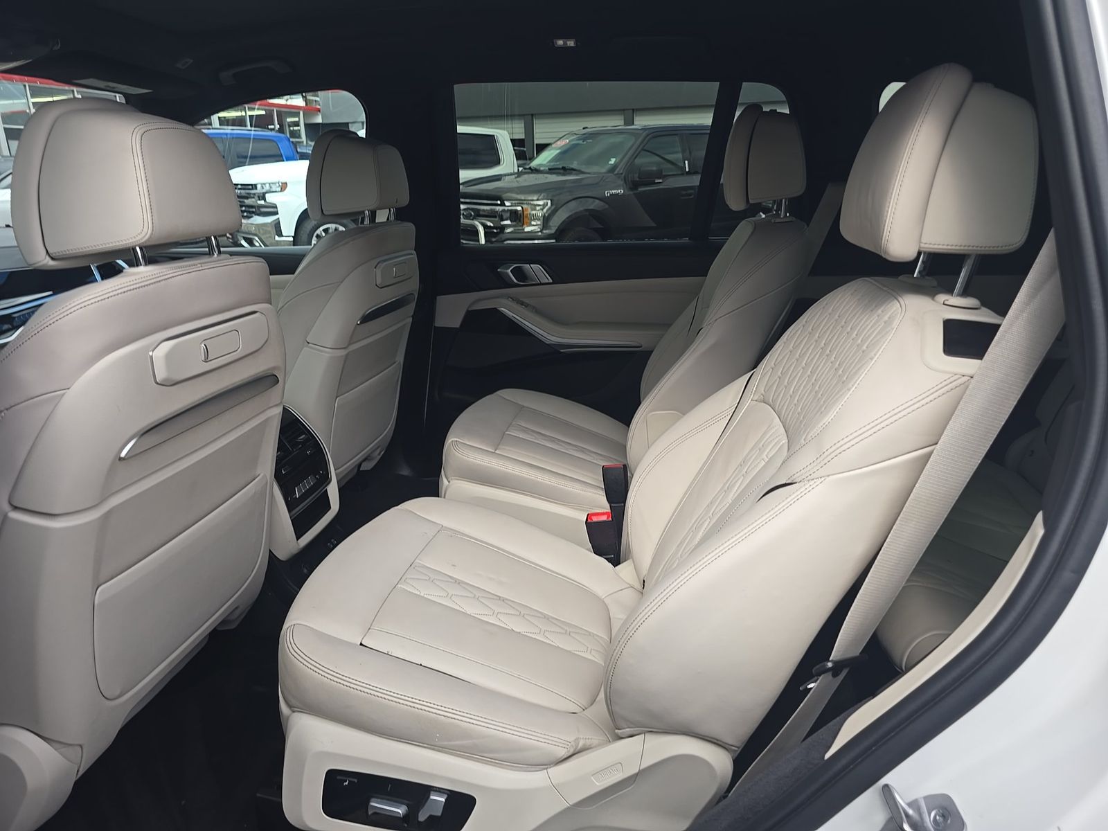 2023 BMW X7 xDrive40i AWD