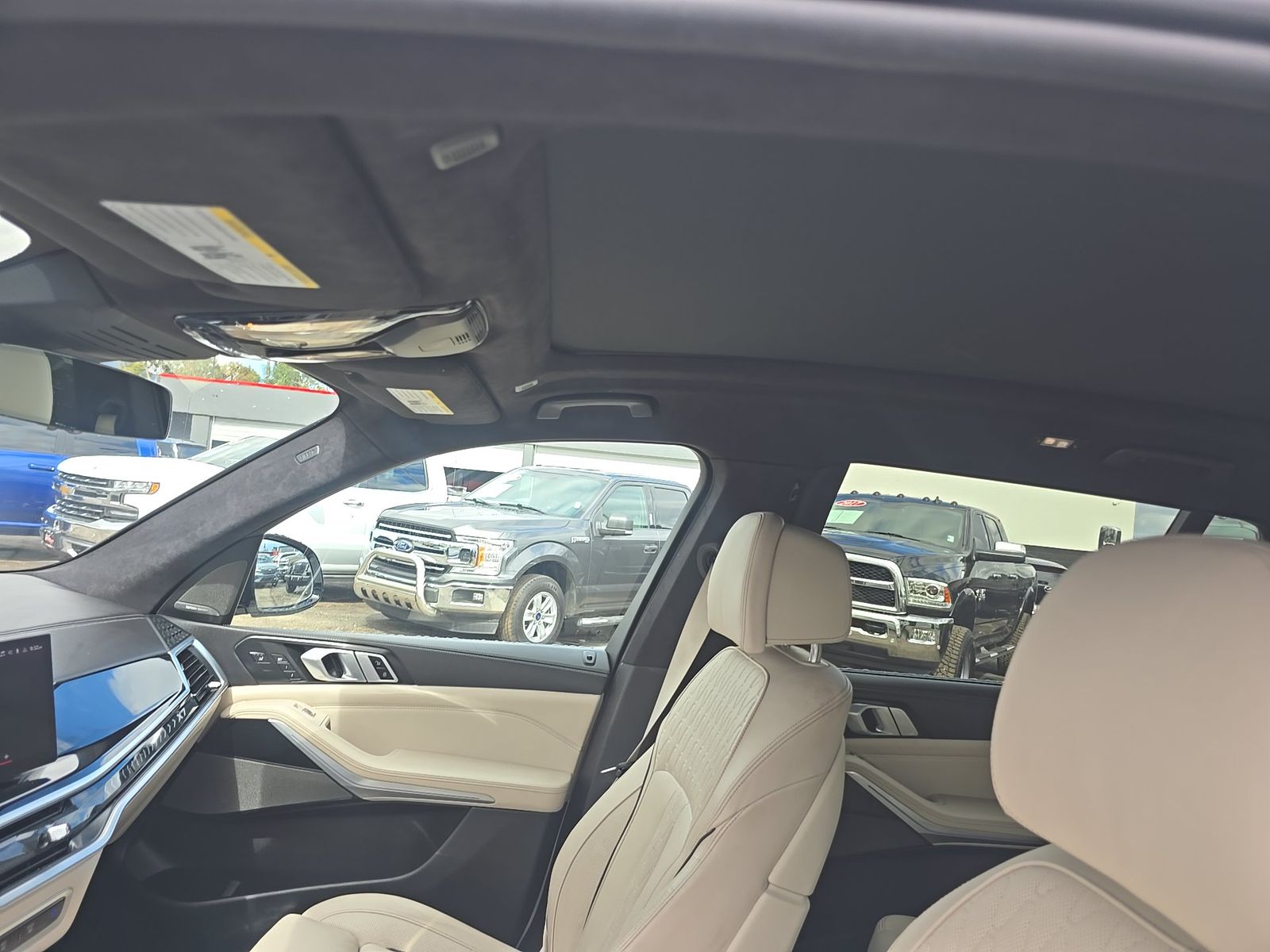 2023 BMW X7 xDrive40i AWD