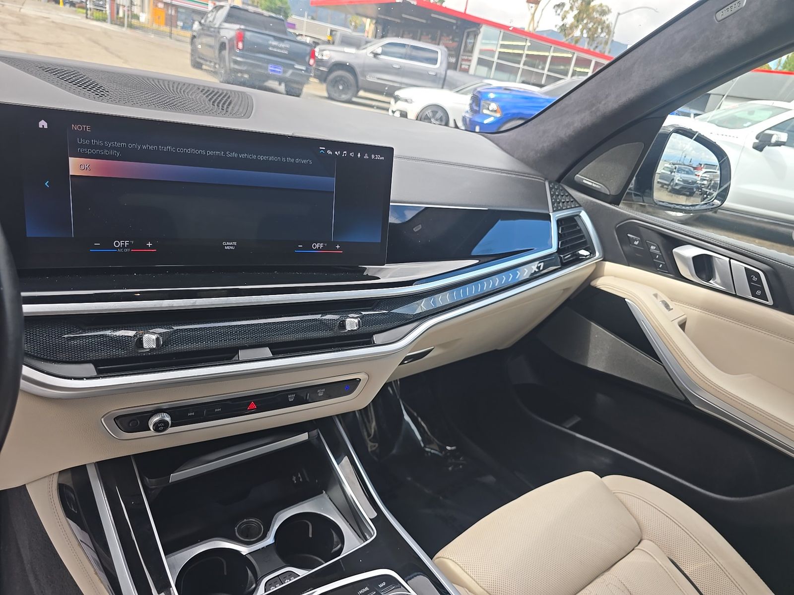 2023 BMW X7 xDrive40i AWD