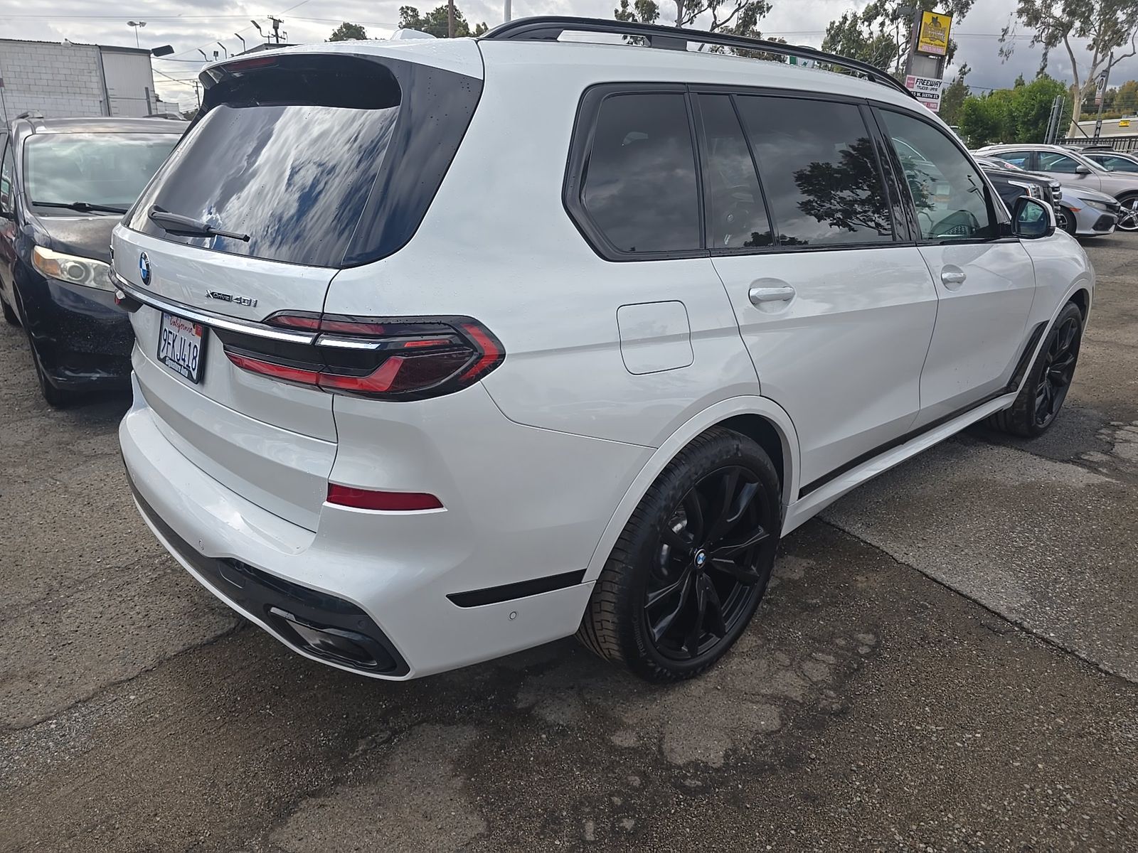 2023 BMW X7 xDrive40i AWD